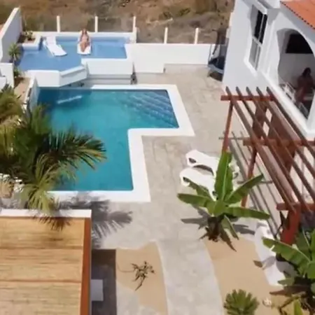 Gezellige Met Prachtig Zicht En Zwembad Villa *