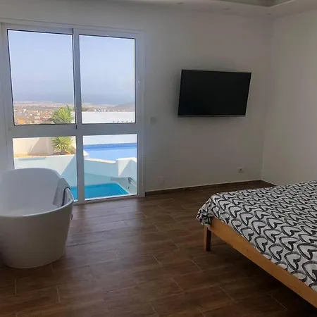 Gezellige Met Prachtig Zicht En Zwembad Arona (Tenerife)